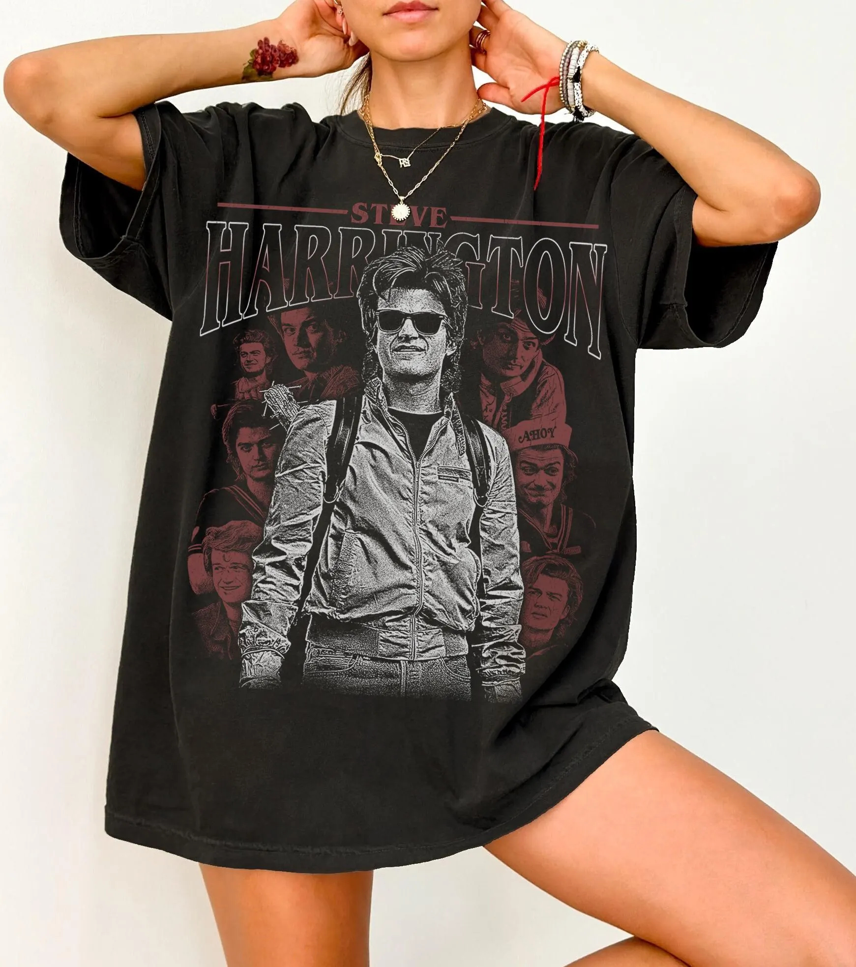 Winter Clothing Gif - Steve Harrington T-Shirt Unisex Graphic Tee