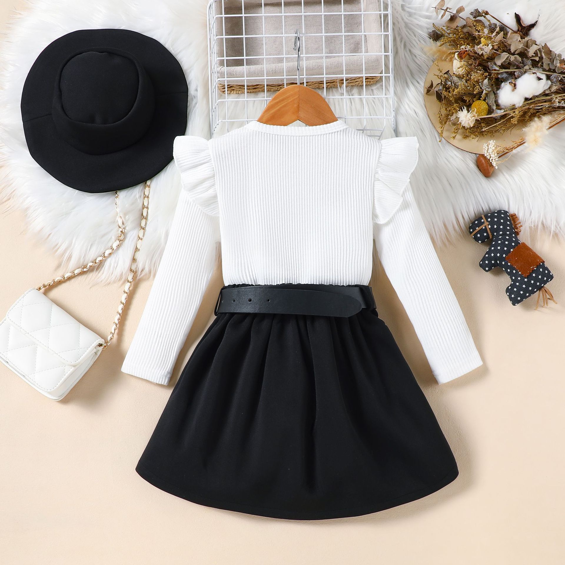 2025 Autumn And Winter Outfits - огляд і ціна Winter Clothing Activity